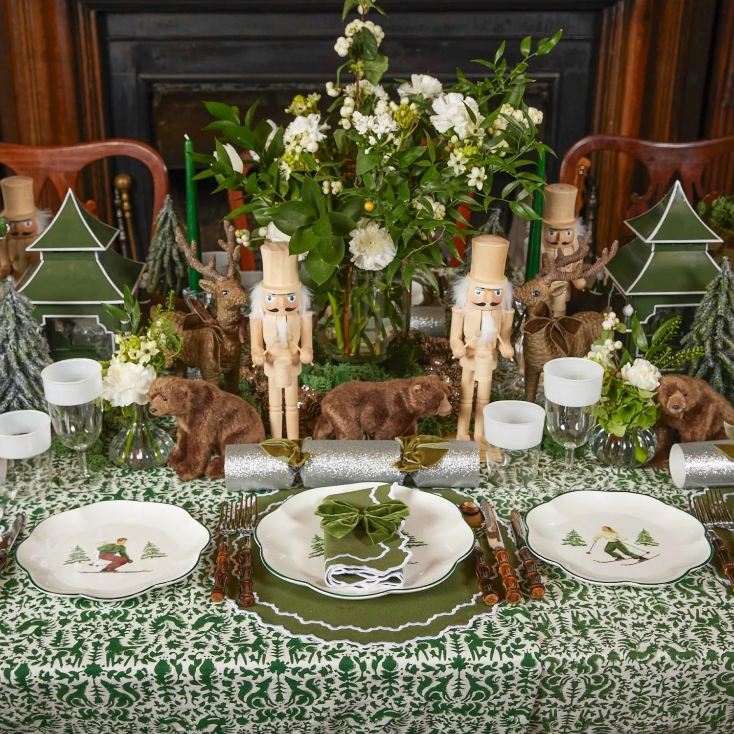 Mrs. Alice Heidi & Hans Skier Starter Plates (Set of 4)< Starter Plates | Crockery Sets