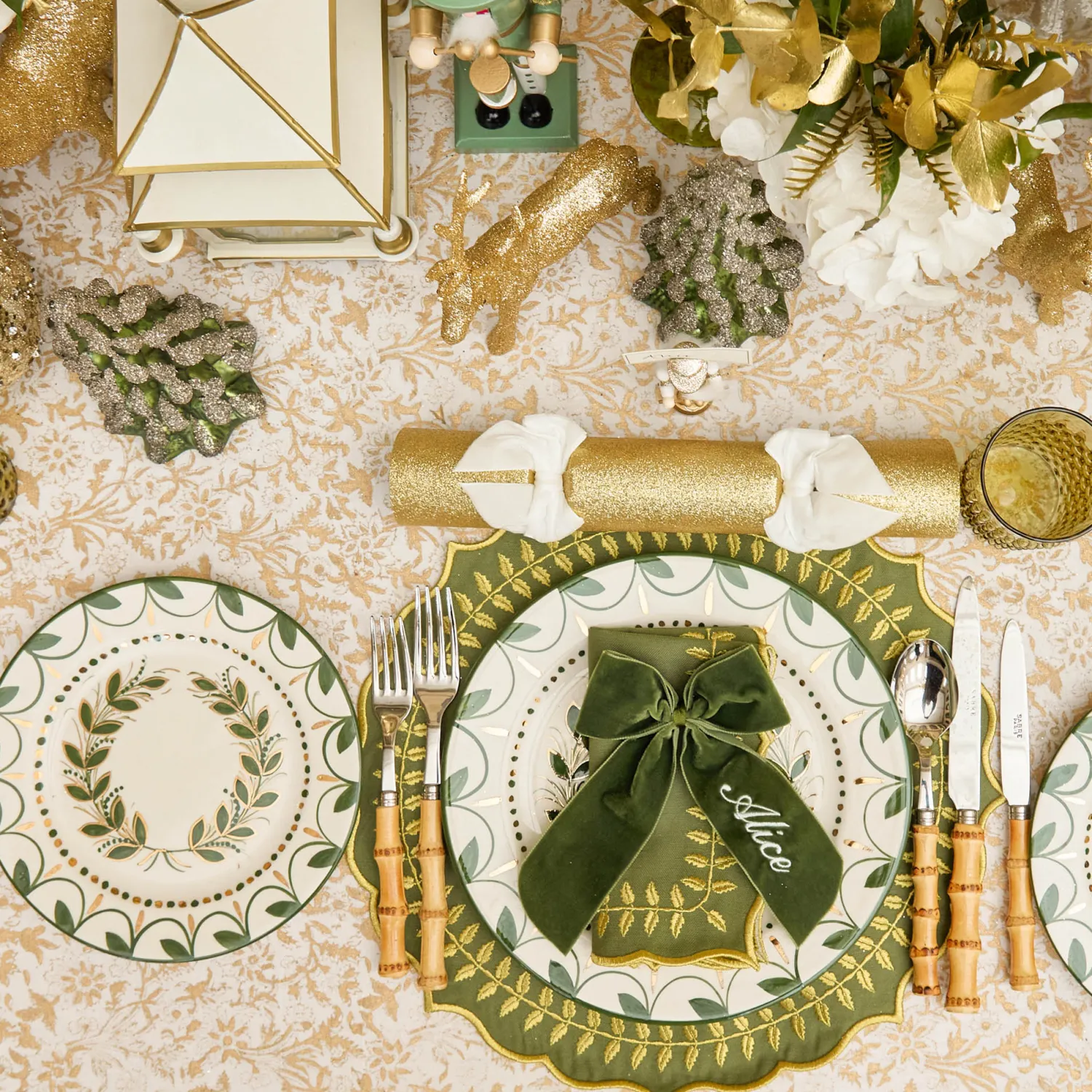 Mrs. Alice Josephine Olive & Gold Garland Starter Plate< Starter Plates