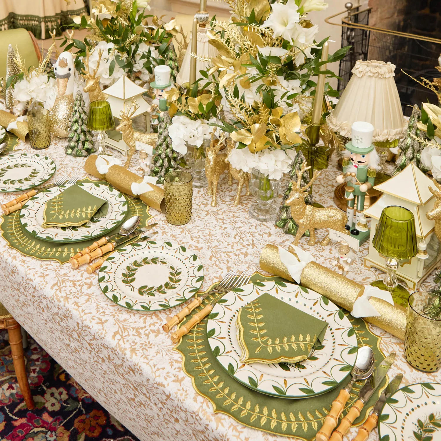 Mrs. Alice Josephine Olive & Gold Garland Starter Plate< Starter Plates