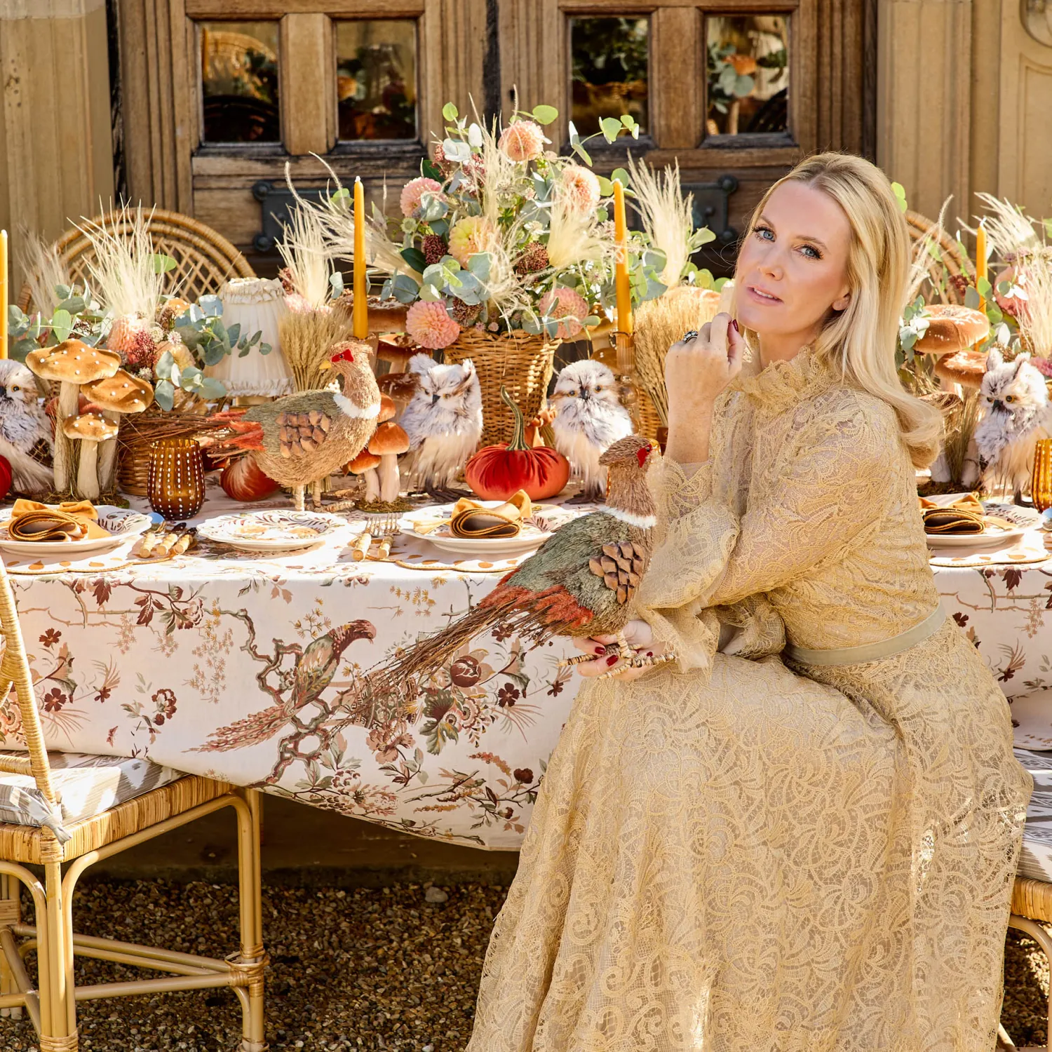 Mrs. Alice Joy of Autumn Tablescape< Autumn Decorations