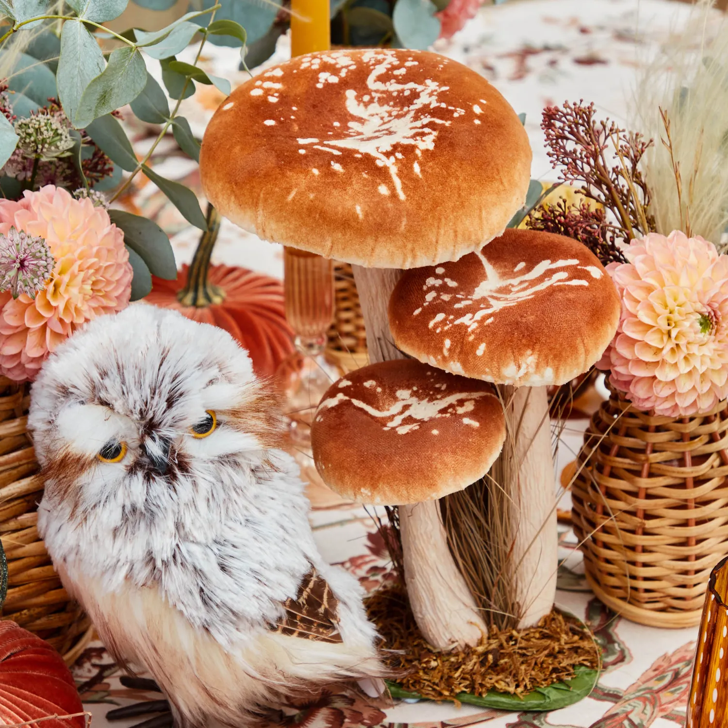 Mrs. Alice Joy of Autumn Tablescape< Autumn Decorations