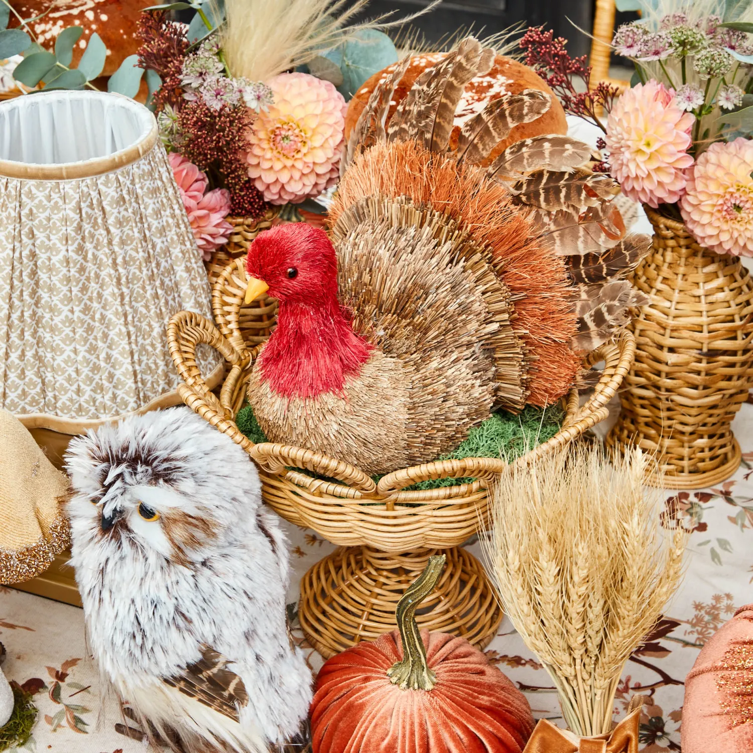 Mrs. Alice Joy of Autumn Tablescape< Autumn Decorations