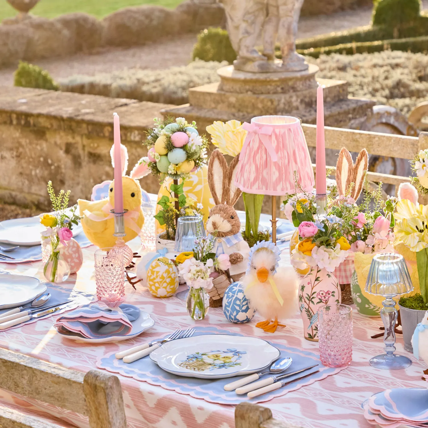 Mrs. Alice Joy of Easter Dinner Plate< Dinner Plates