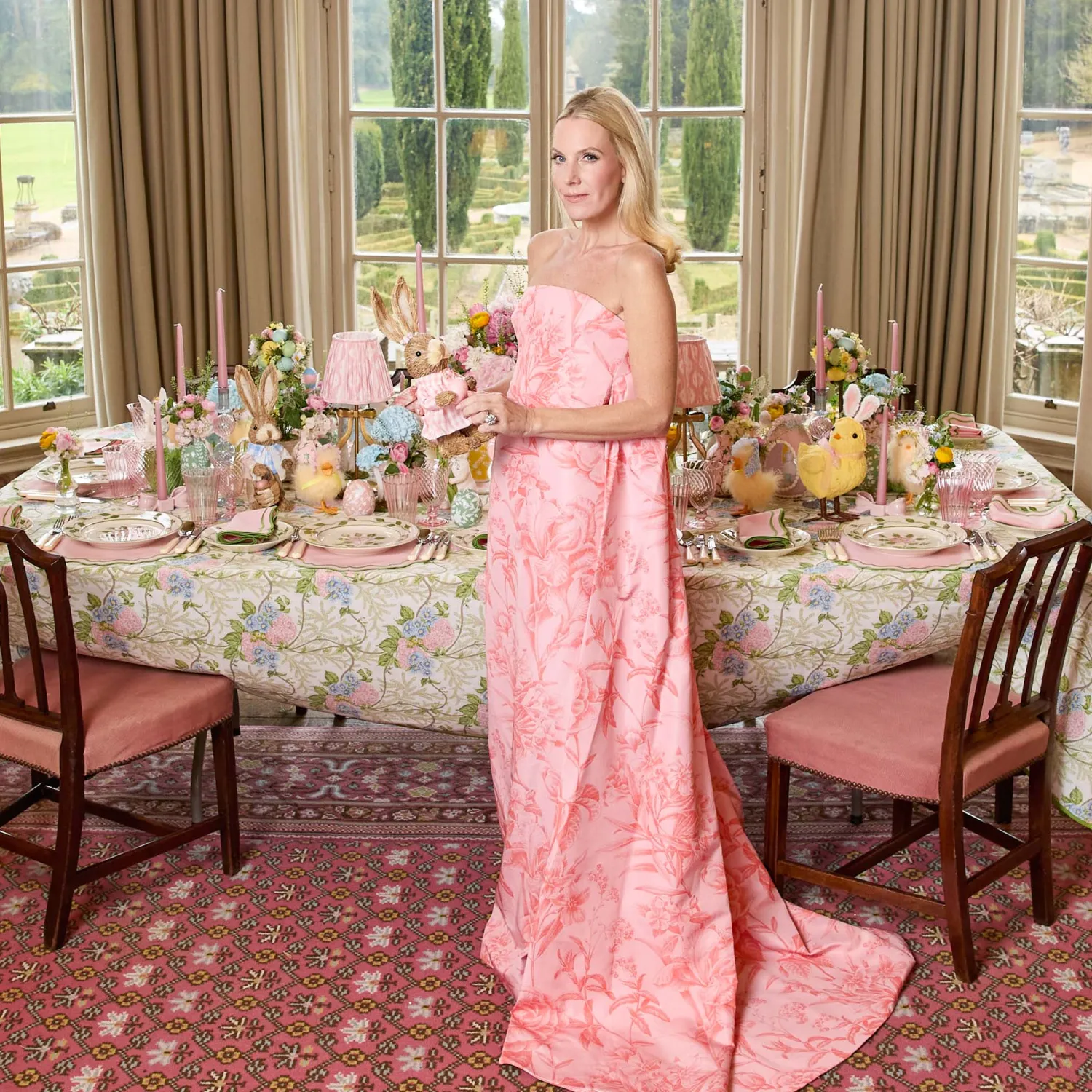 Mrs. Alice Joy of Spring Tablescape< Spring Decorations