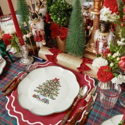 Mrs. Alice Katherine Berry Red Placemats & Napkins (Set of 4)< Table Linen Sets | Mrs. Alice Monogram