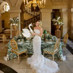 Mrs. Alice Large Giselle Glitter Swan< Christmas Decorations