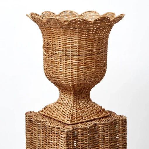 Mrs. Alice Liliana Scalloped Rattan Urn & Pedestal< Vases | Vases & Planters