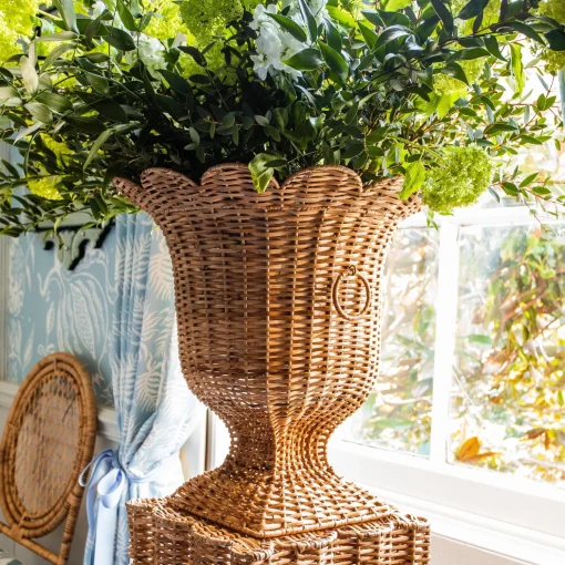 Mrs. Alice Liliana Scalloped Rattan Urn & Pedestal< Vases | Vases & Planters