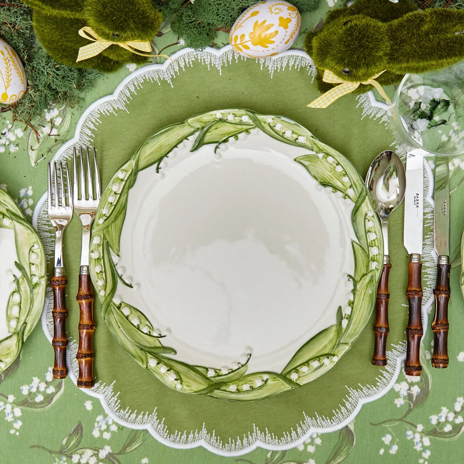 Mrs. Alice Lily of the Valley Dinner Plate< Summer Crockery | Dinner Plates