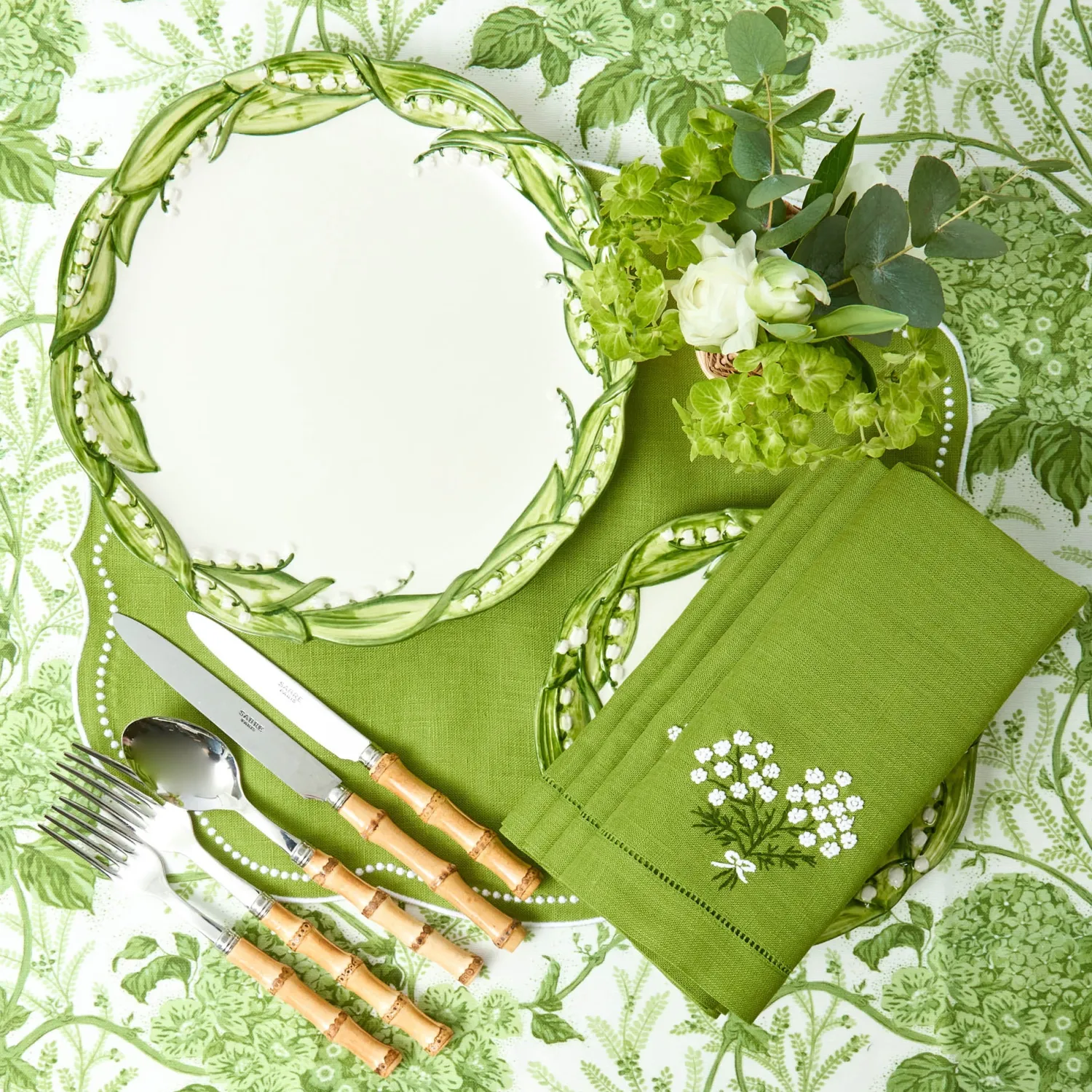 Mrs. Alice Lily of the Valley Dinner Plate< Summer Crockery | Dinner Plates