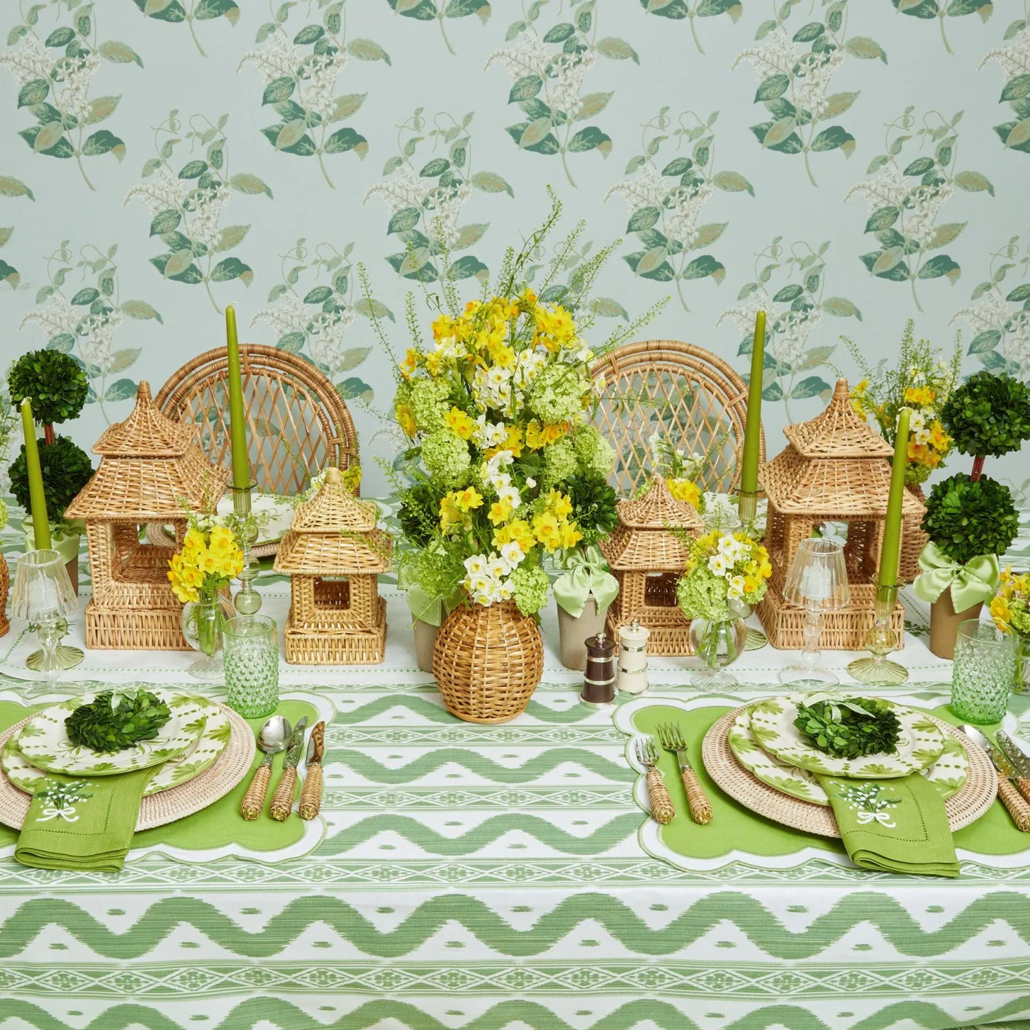 Mrs. Alice Lily of the Valley Green Linen Napkins (Set of 4)< Napkins | For Her