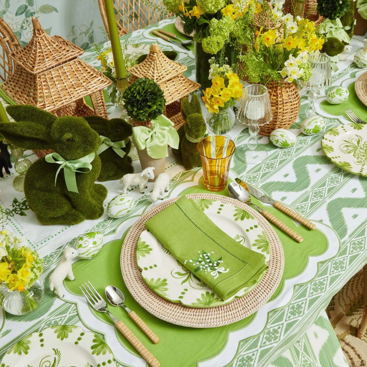 Mrs. Alice Lily of the Valley Green Linen Napkins (Set of 4)< Napkins | For Her