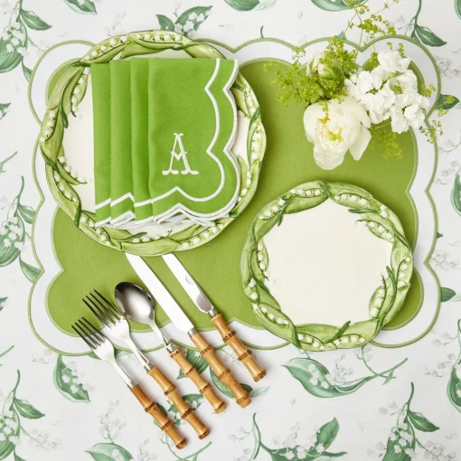 Mrs. Alice Lily of the Valley Starter Plate< Summer Crockery | Starter Plates