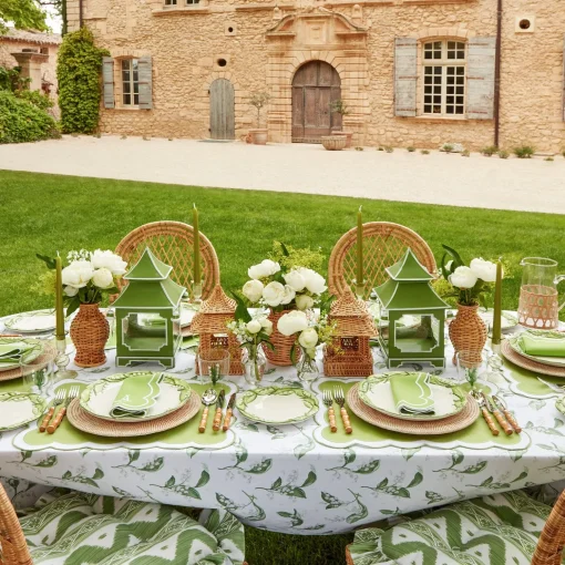 Mrs. Alice Lily of the Valley Starter Plate< Summer Crockery | Starter Plates