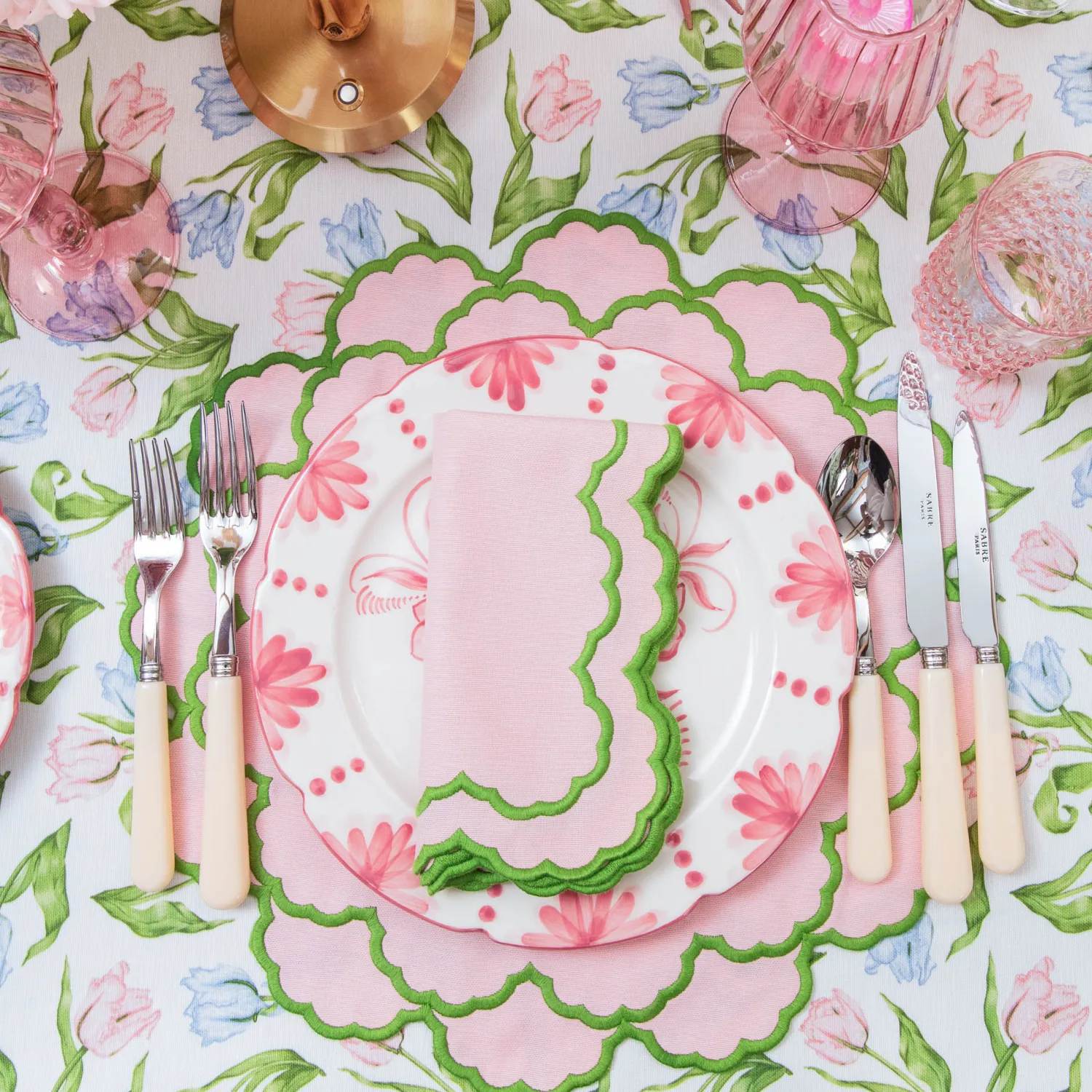 Mrs. Alice Lily Pink & Green Napkins (Set of 4)< Napkins | Mrs. Alice Monogram