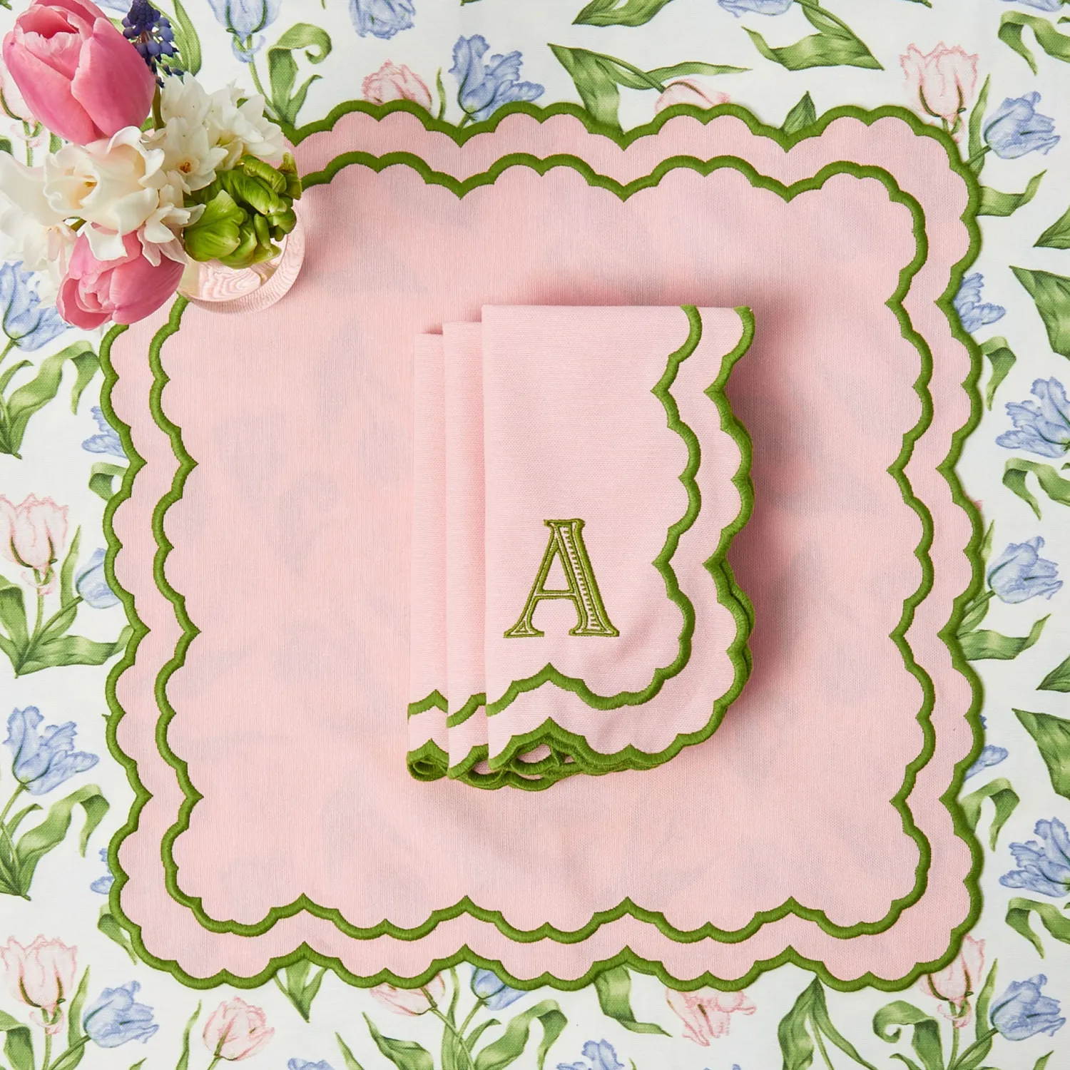 Mrs. Alice Lily Pink & Green Napkins (Set of 4)< Napkins | Mrs. Alice Monogram
