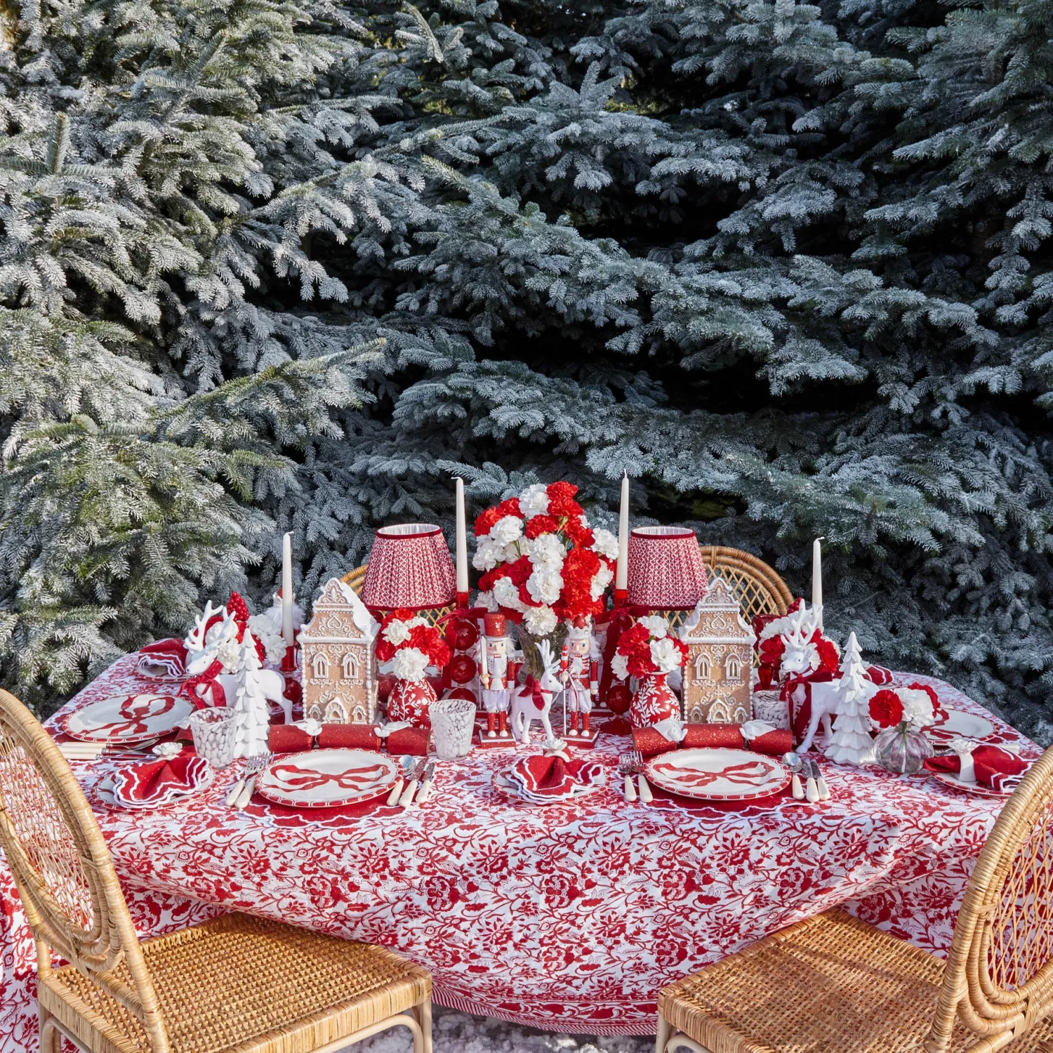 Mrs. Alice Lily Red & White Placemats (Set of 4)< Placemats