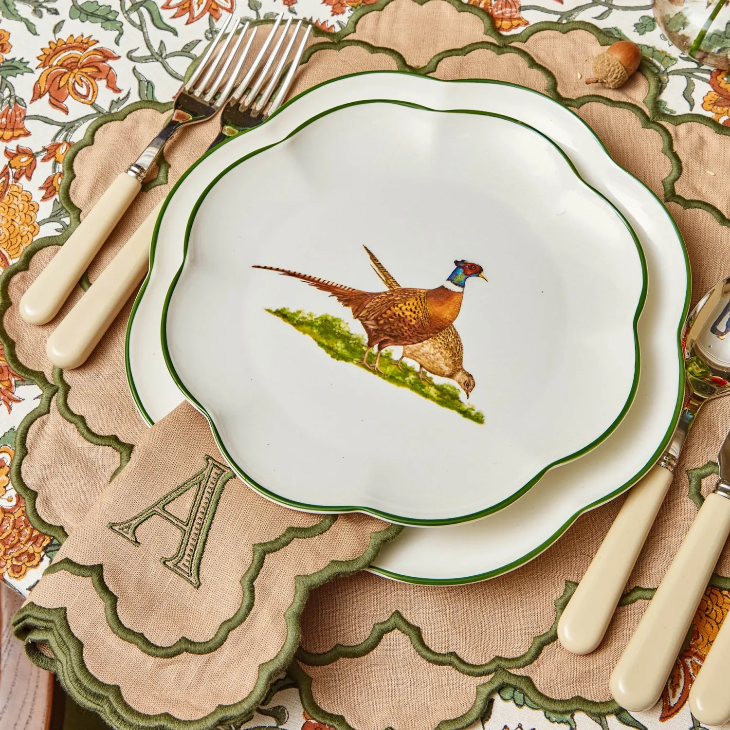 Mrs. Alice Lily Sand & Green Placemats & Napkins (Set of 4)< Table Linen Sets | Mrs. Alice Monogram