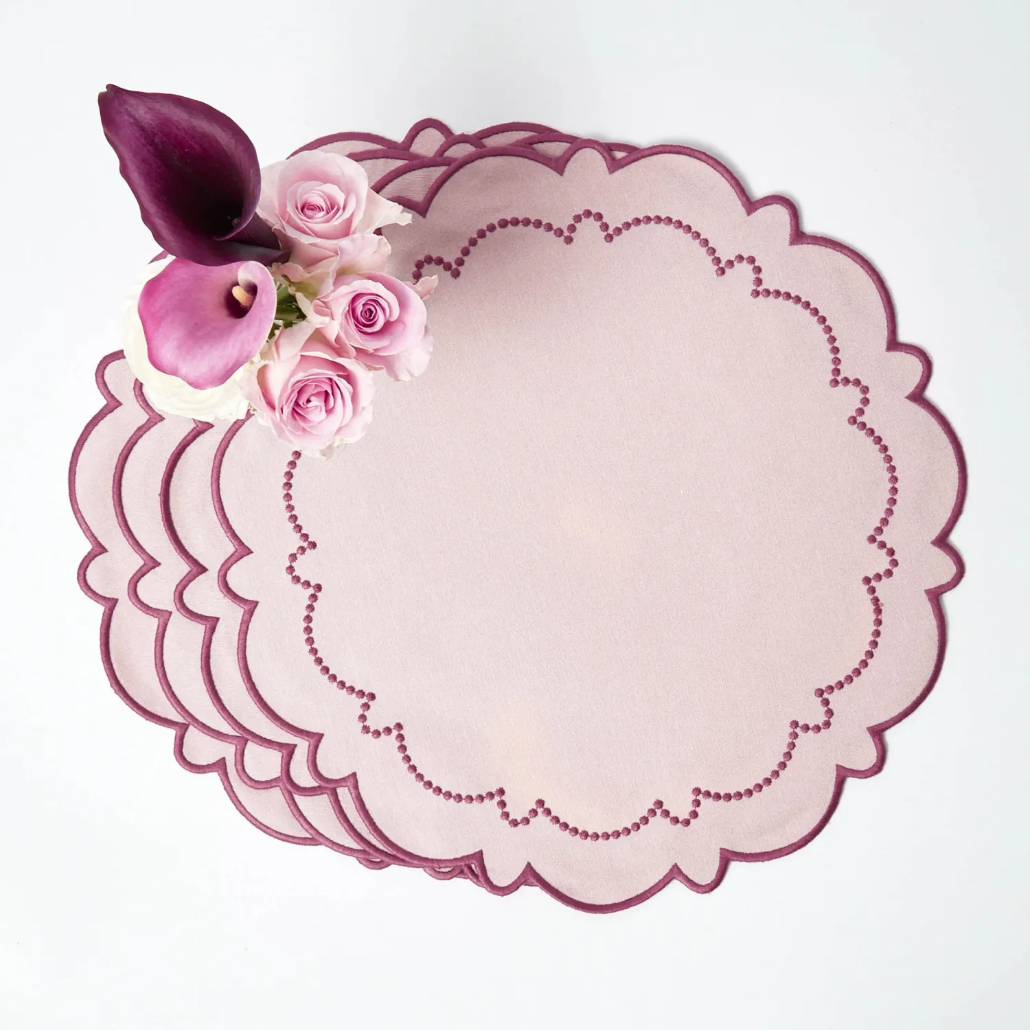 Mrs. Alice Mariana Pink Placemats & Napkins (Set of 4)< Summer Table Linen | Table Linen Sets