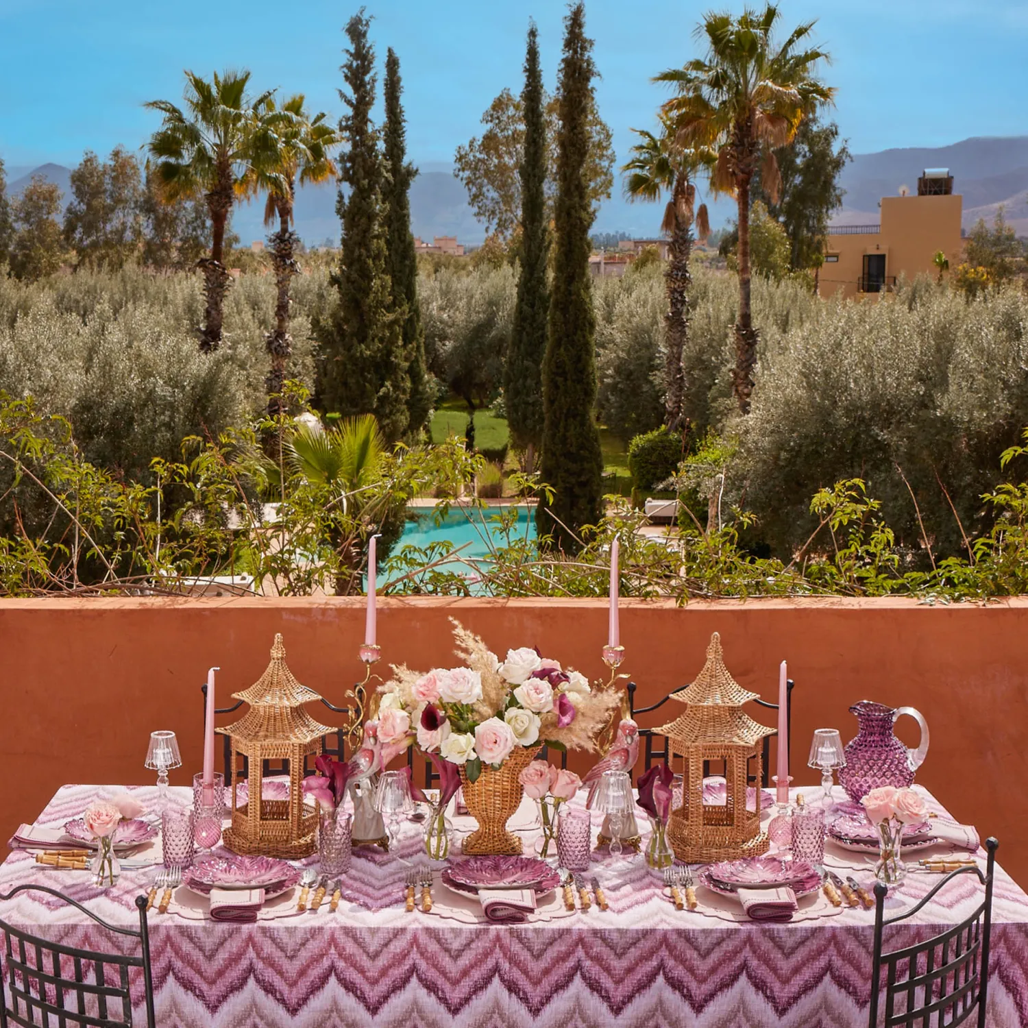 Mrs. Alice Mariana Pink Placemats & Napkins (Set of 4)< Summer Table Linen | Table Linen Sets