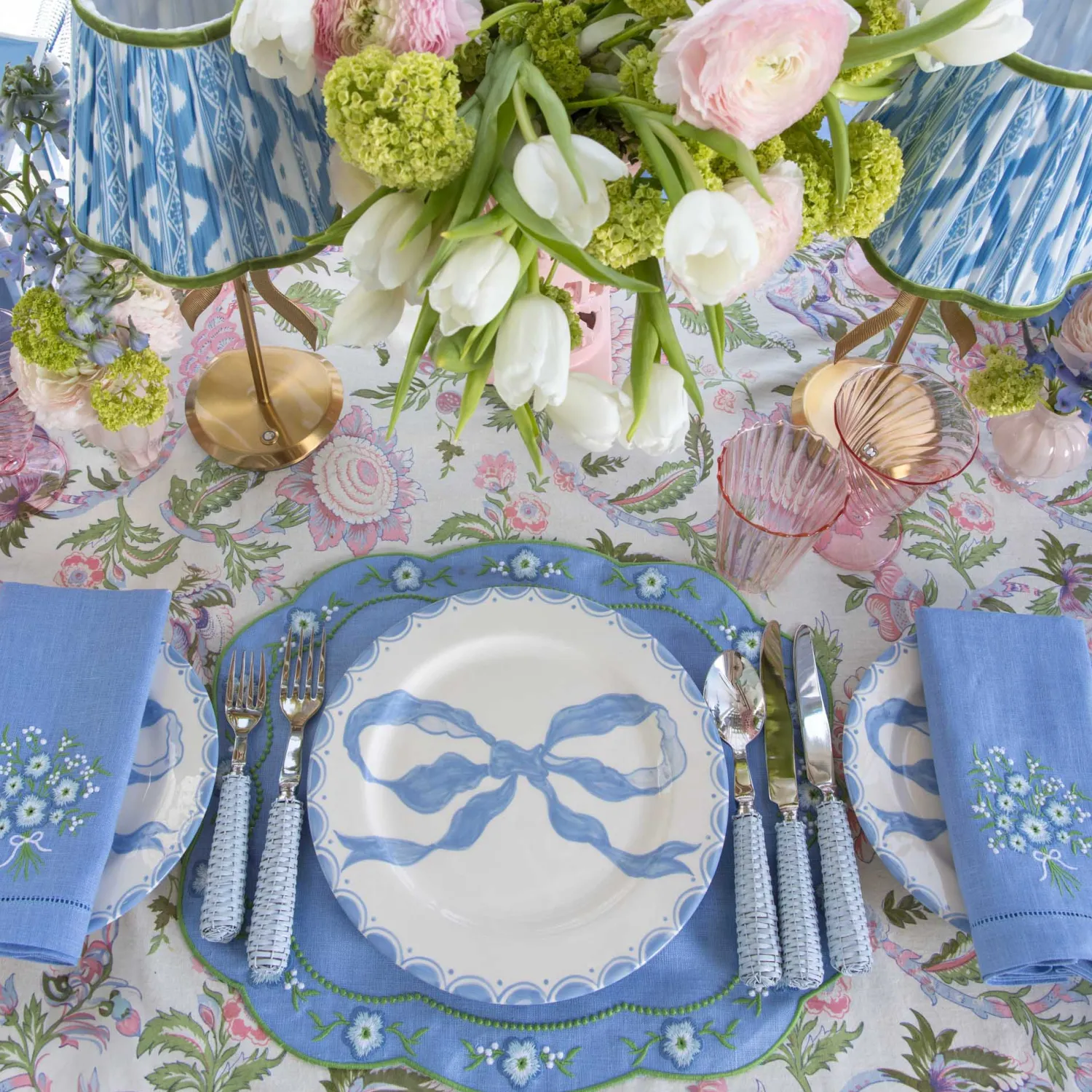 Mrs. Alice Marilyn Blue Bow Dinner & Starter Plates (Set of 8)< Summer Crockery | Crockery Sets