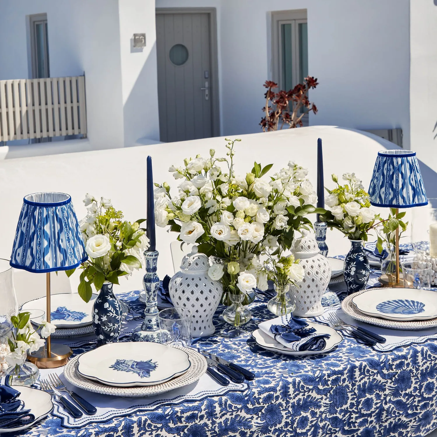 Mrs. Alice Midnight Blue Hand Painted Tole Bud Vases (Set of 3)< Vases | Vases & Planters