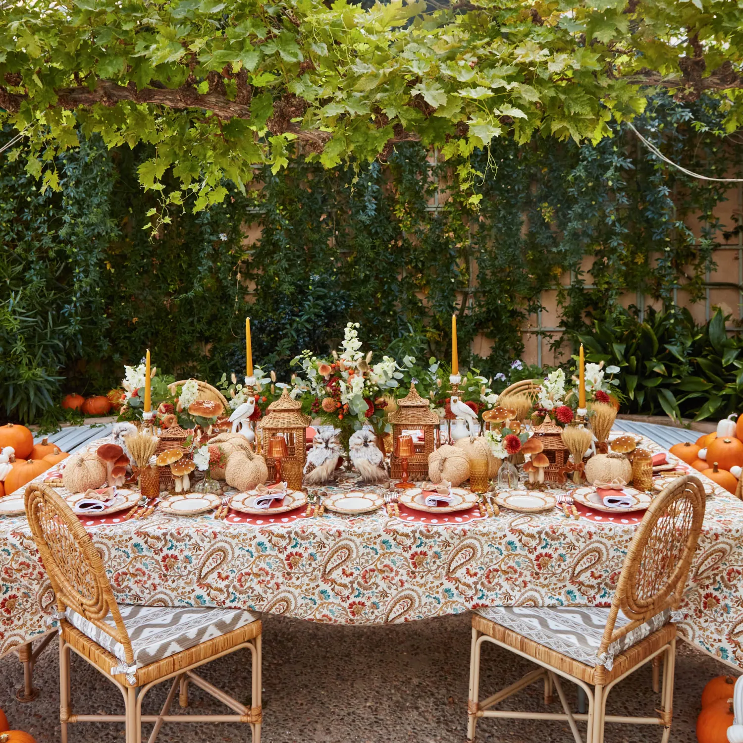 Mrs. Alice Mini Rattan Pagoda Lanterns (Pair)< Year-round Decorations | Spring Decorations