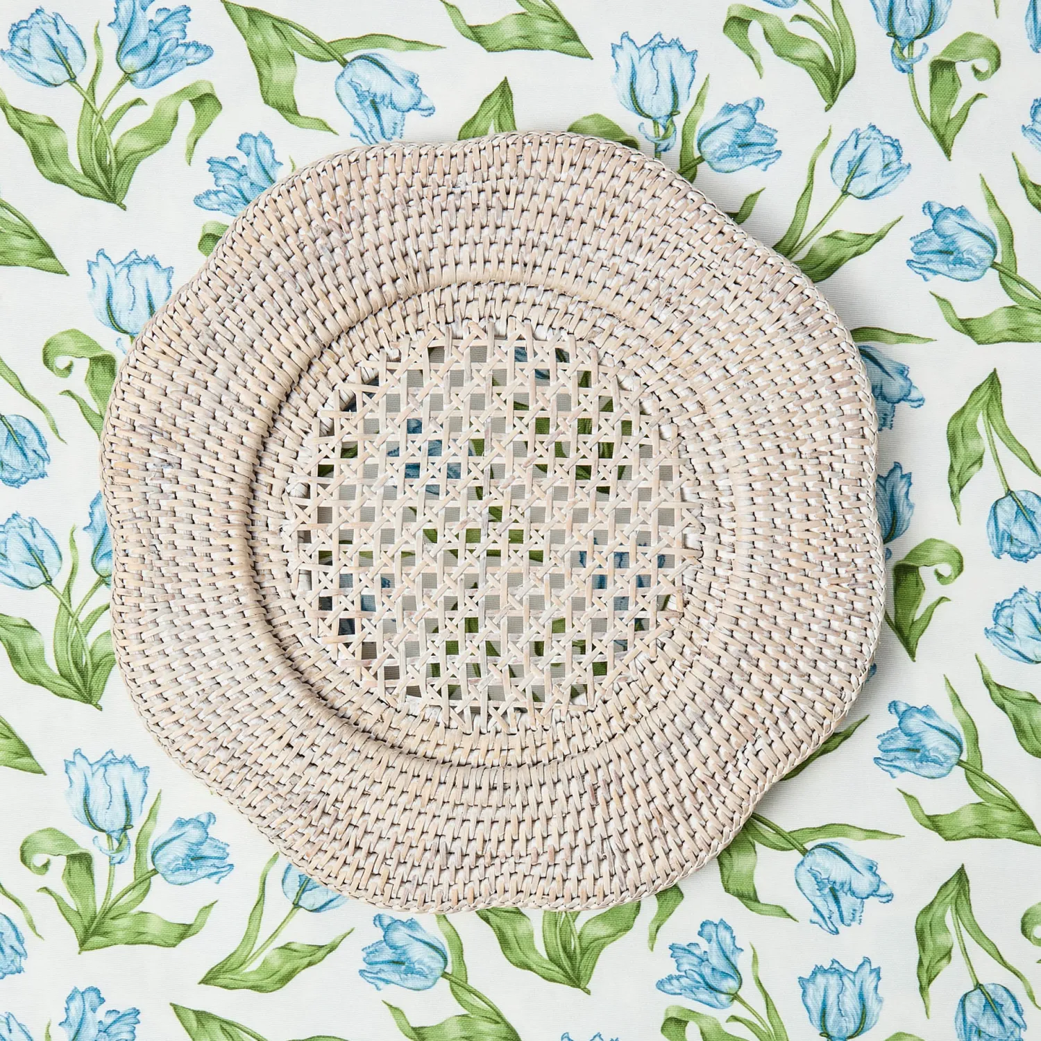 Mrs. Alice Natural Scalloped Rattan Charger Plates (Set of 4)< Placemats | For Her