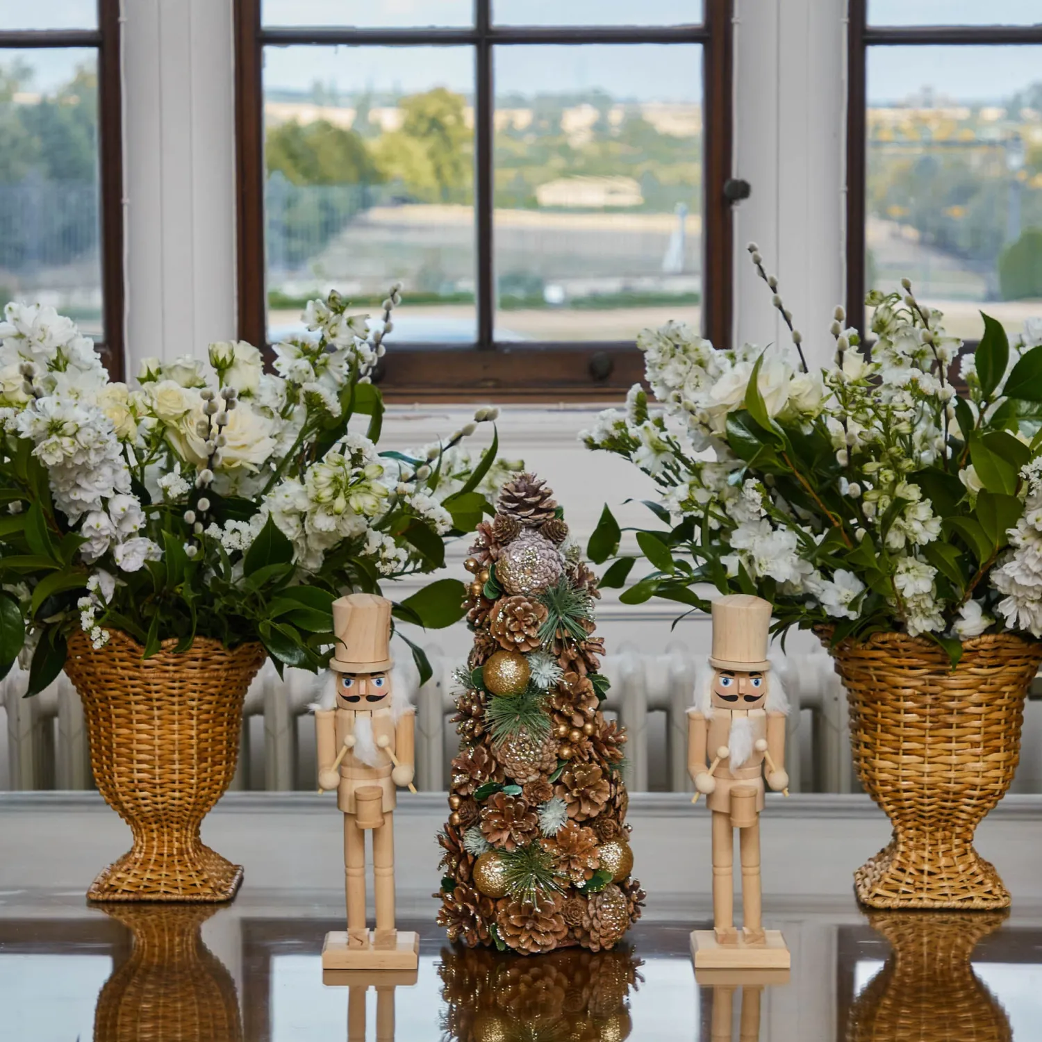 Mrs. Alice Natural Wood Nutcracker Family< Christmas Decorations