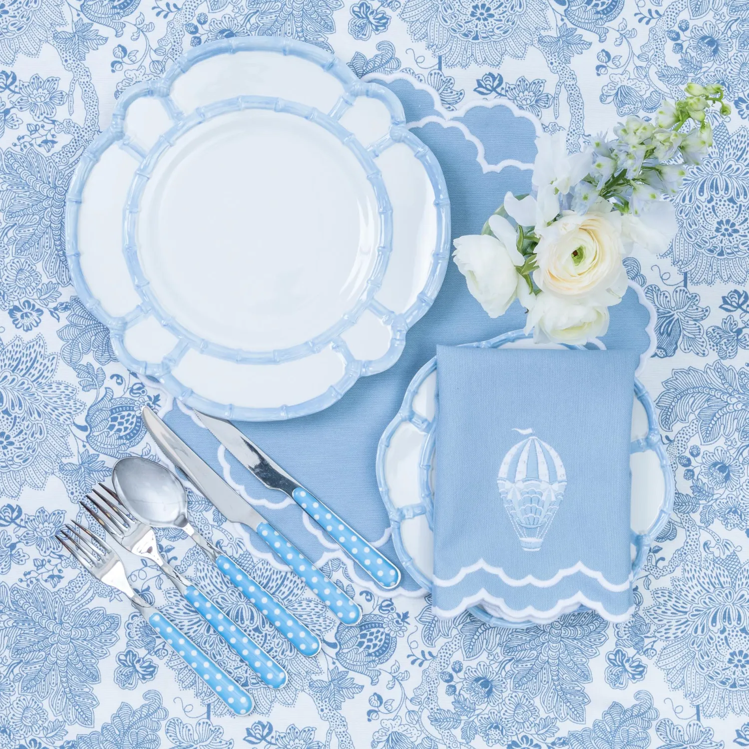 Mrs. Alice Nikki Blue Placemats (Set of 4)< Placemats