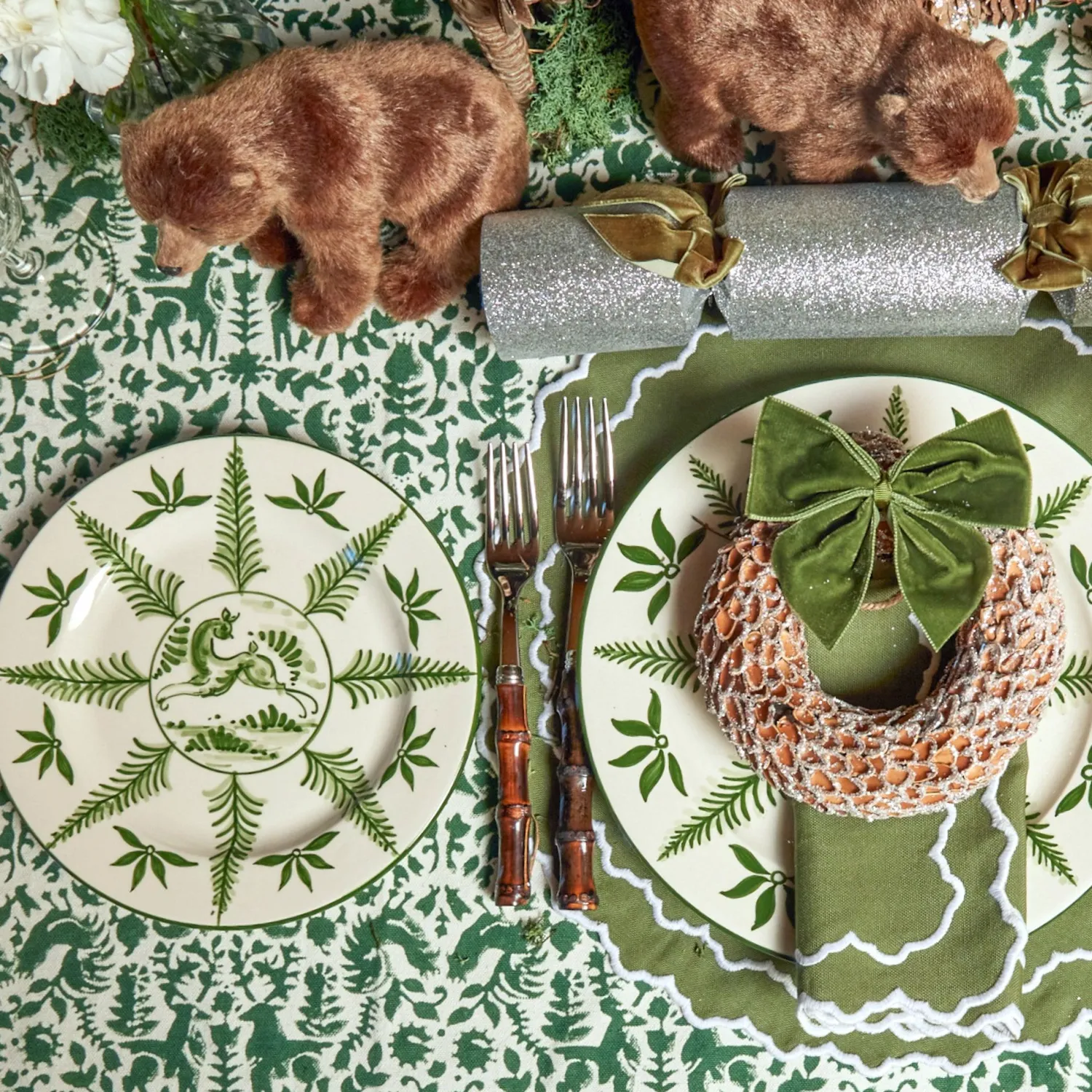 Mrs. Alice Nutshell Glitter Wreath (Set of 4)< Autumn Decorations