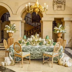 Mrs. Alice Olivia White & Gold Placemats & Napkins (Set of 4)< Table Linen Sets | Mrs. Alice Monogram