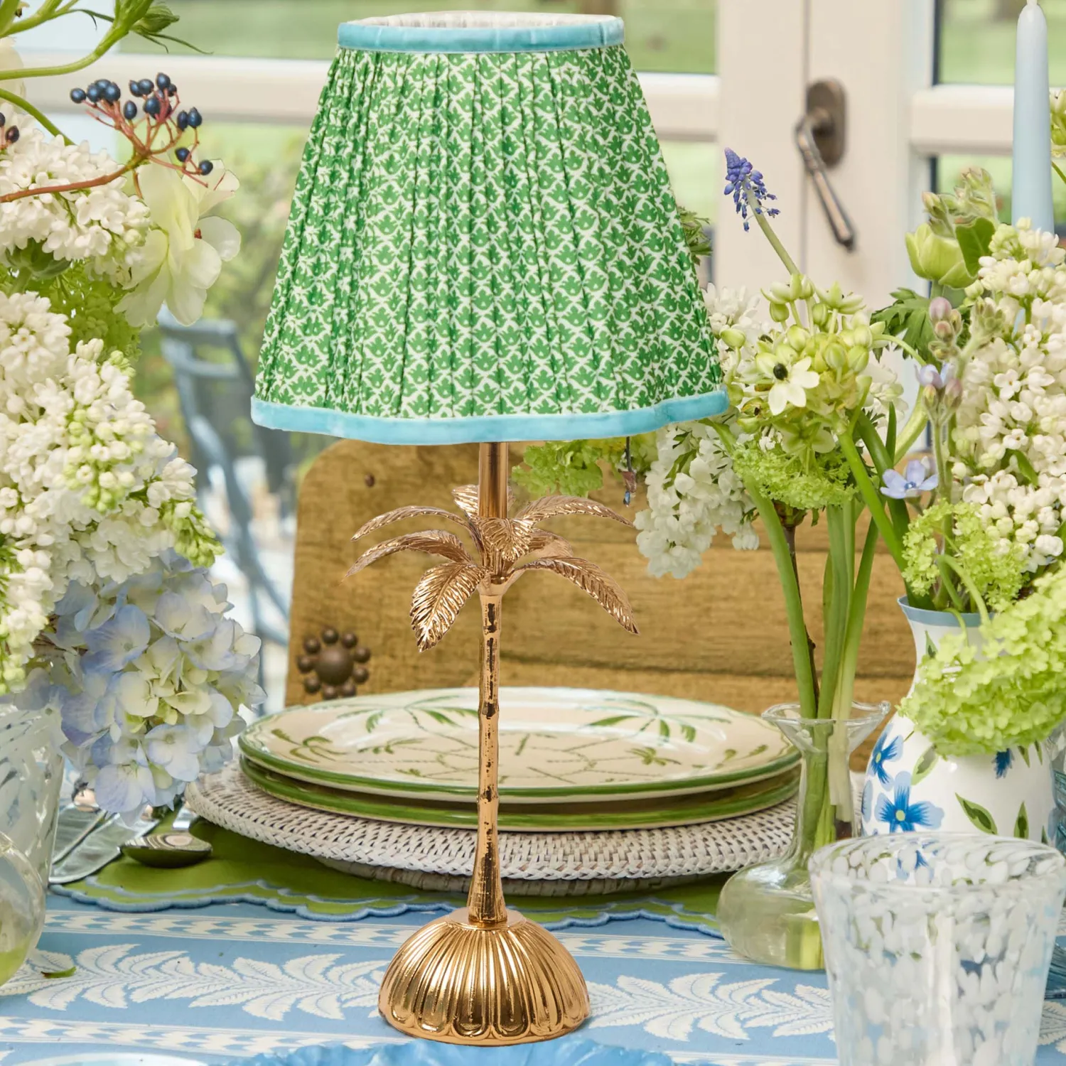 Mrs. Alice Palm Tree Rechargeable Lamp with Green & Blue Lotus Shade (18cm)< Rechargeable Table Lamps | Summer Lighting