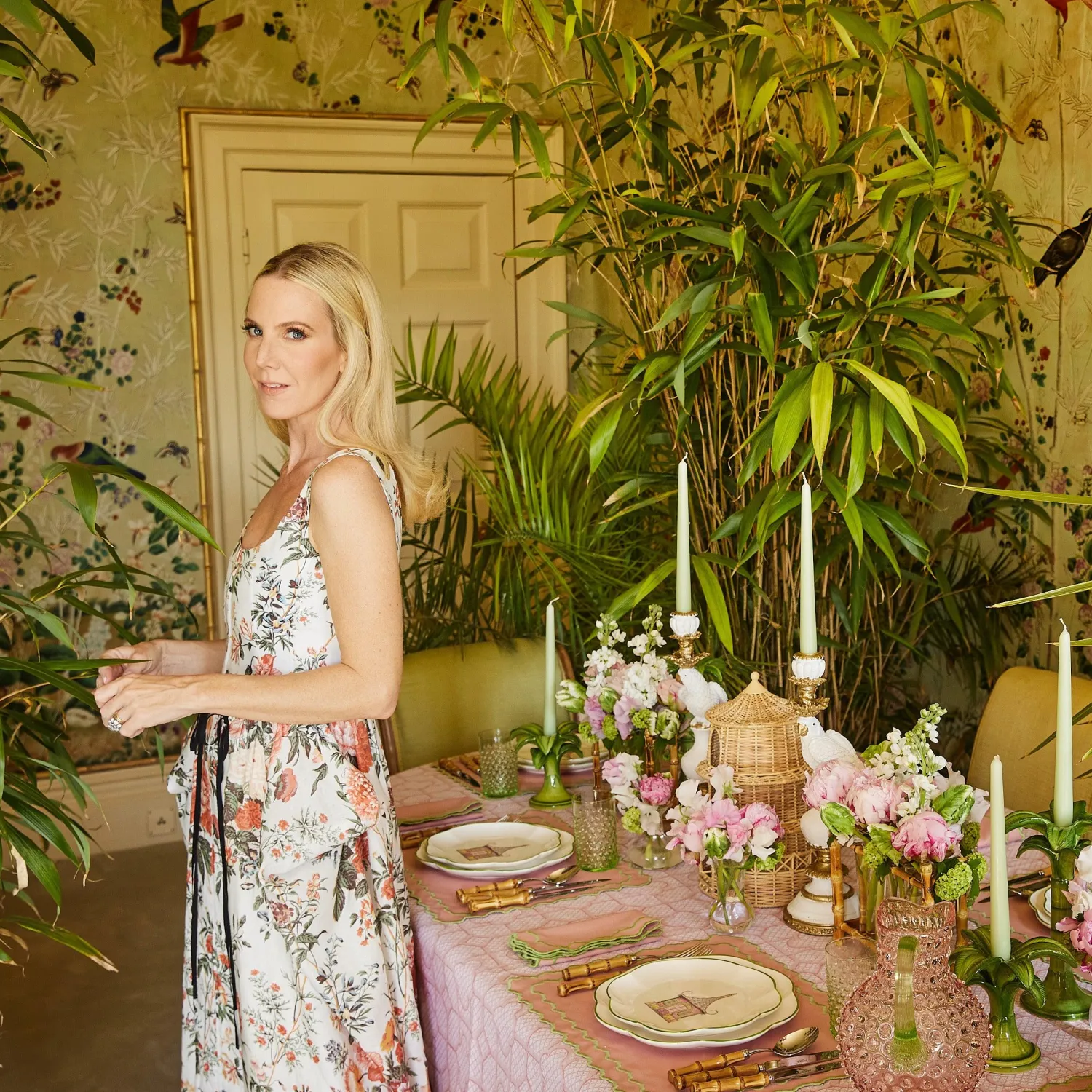 Mrs. Alice Pink & Green Pagoda Dinner Plates (Set of 4)< Dinner Plates | Crockery Sets