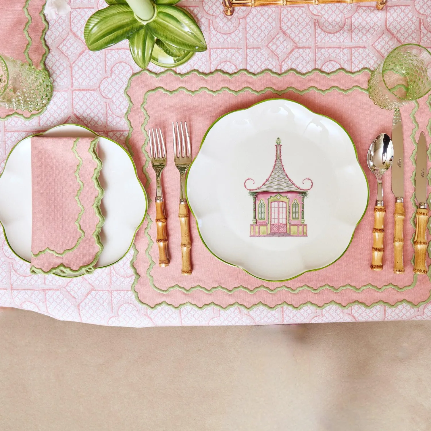 Mrs. Alice Pink & Green Pagoda Dinner Plates (Set of 4)< Dinner Plates | Crockery Sets