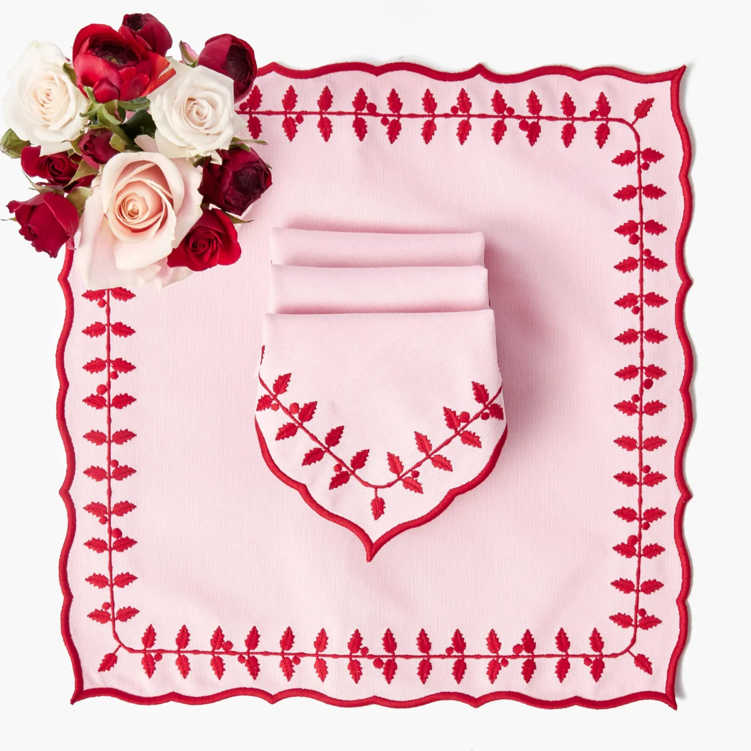 Mrs. Alice Pink & Red Laurel Napkins (Set of 4)< Napkins