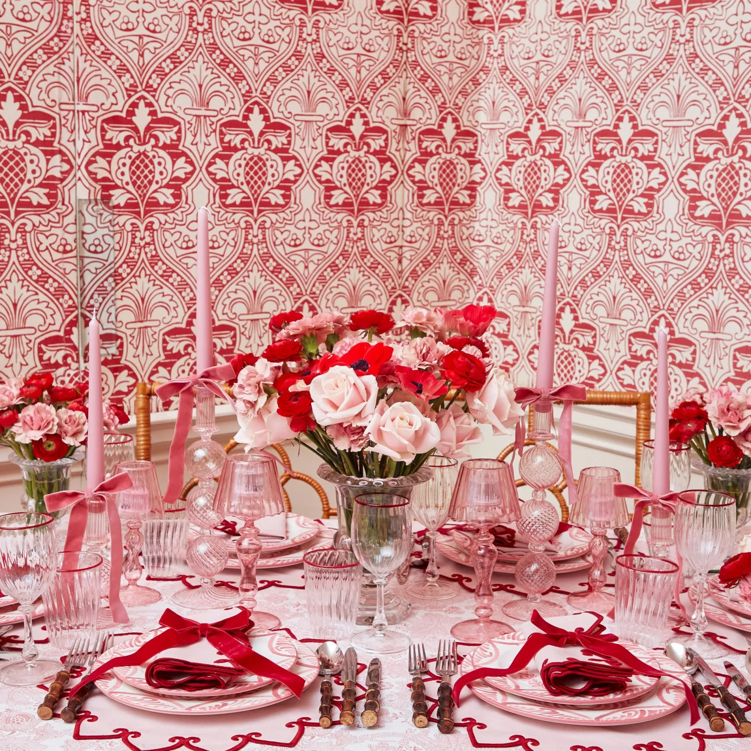 Mrs. Alice Pink Glass Lantern Tea Light Holder (Pair) - 24cm< Summer Candleware | Candle Holders