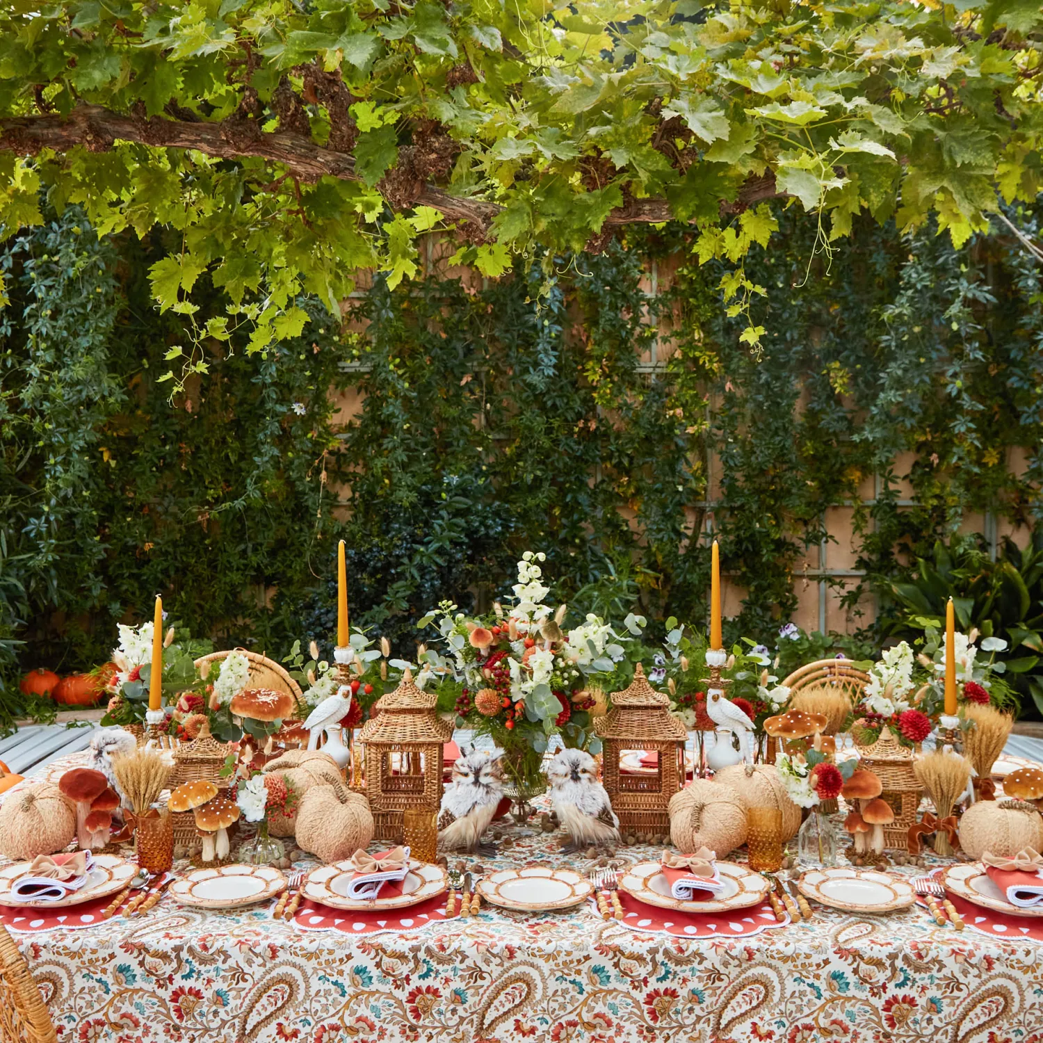 Mrs. Alice Rattan Pagoda Lantern< Year-round Decorations | Spring Decorations