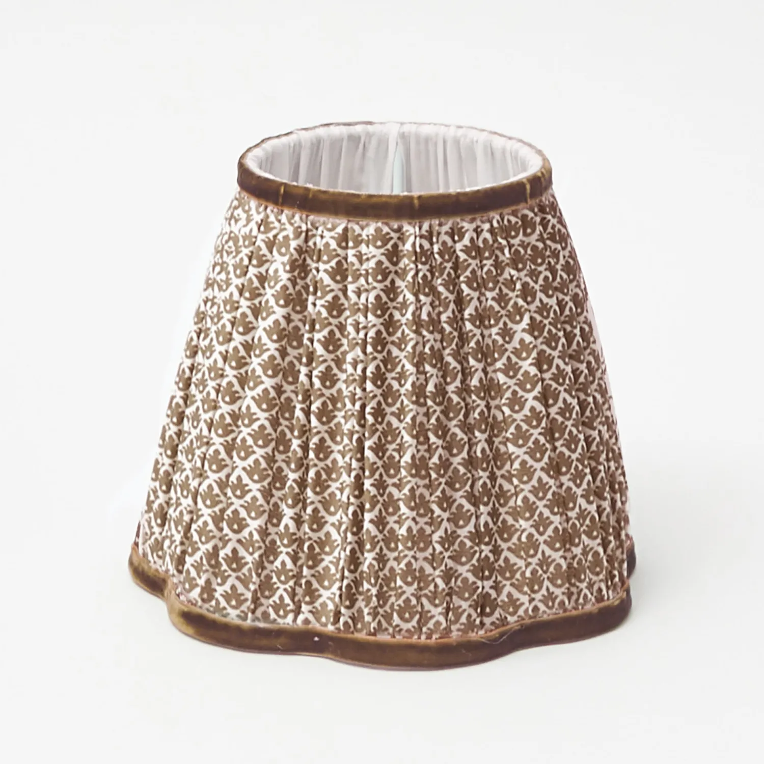 Mrs. Alice Rattan Ursula Rechargeable Lamp with Chocolate Lotus Shade (18cm)< Rechargeable Table Lamps