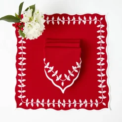 Mrs. Alice Red Bow Laurel Napkins (Set of 4)< Napkins
