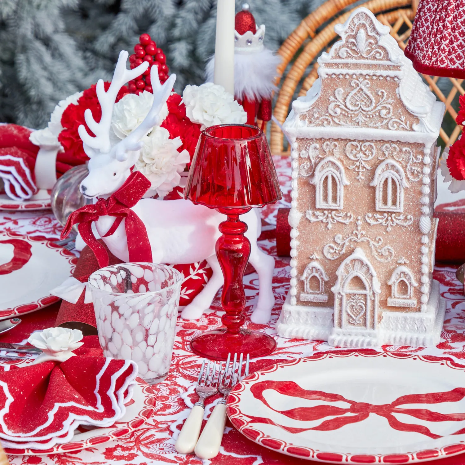 Mrs. Alice Red Glass Lantern Tea Light Holder (Pair) - 24 cm< Candle Holders | Tea Light Lanterns