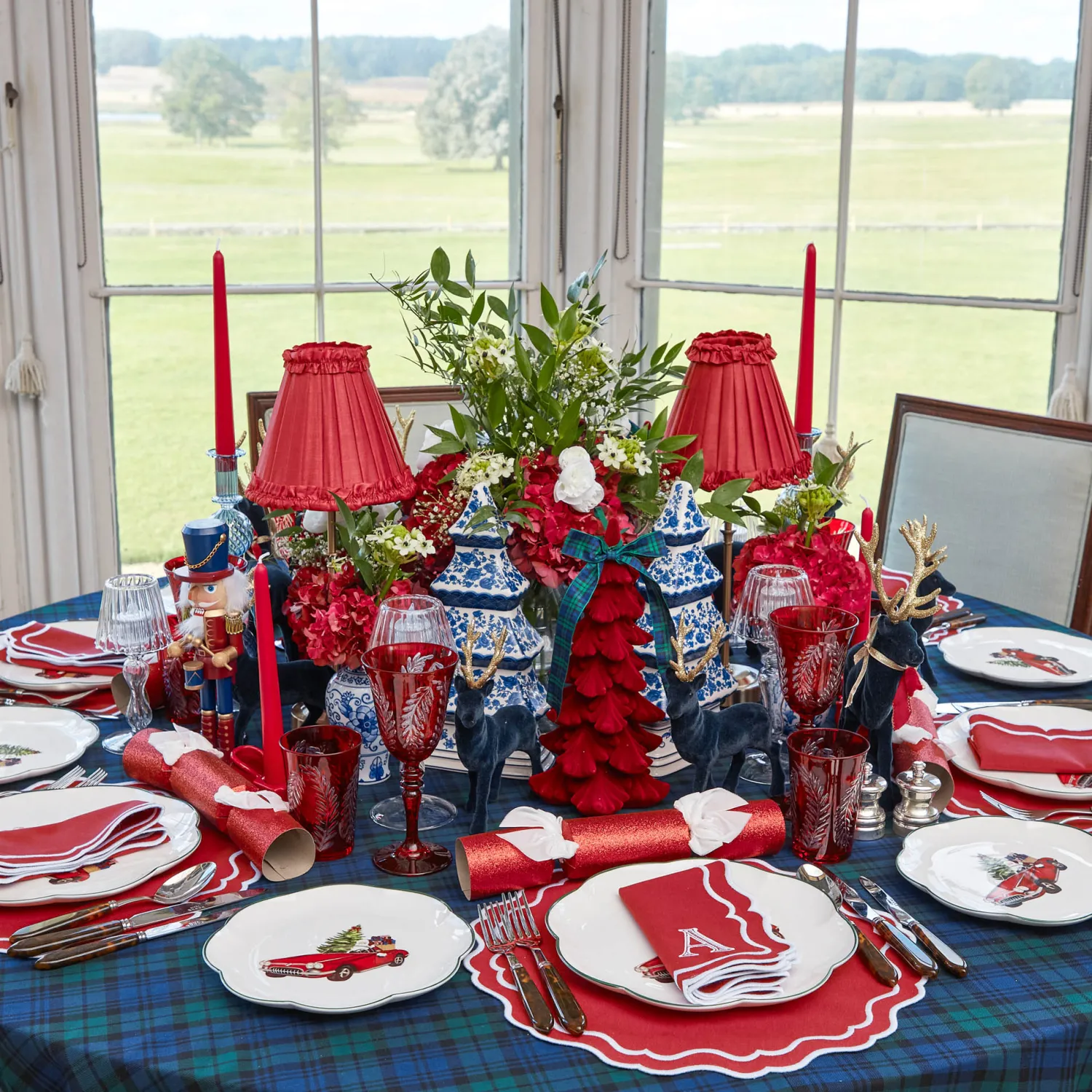 Mrs. Alice Red Glitter Crackers With White Velvet Bows (Set of 6)< Christmas Decorations