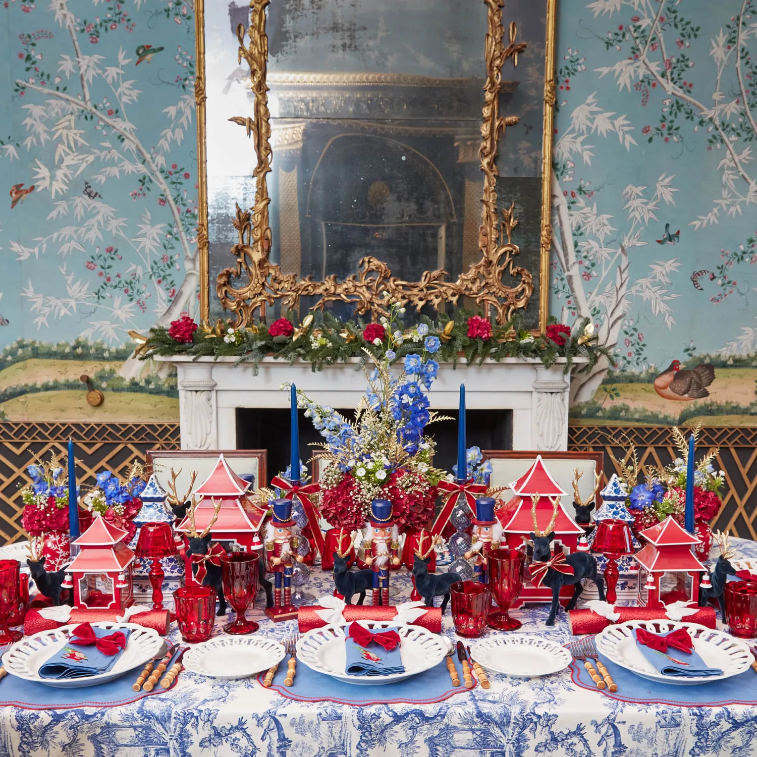 Mrs. Alice Red Glitter Crackers With White Velvet Bows (Set of 6)< Christmas Decorations