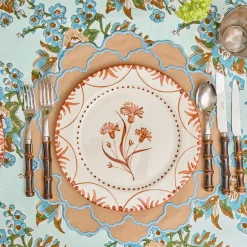 Mrs. Alice Santa Kristina Dinner Plates (Set of 4)< Summer Crockery | Dinner Plates