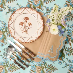 Mrs. Alice Santa Kristina Dinner Plates (Set of 4)< Summer Crockery | Dinner Plates