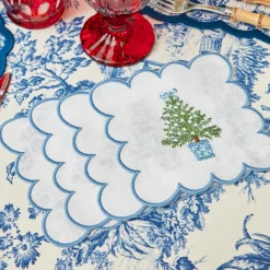 Mrs. Alice Scalloped Christmas Tree Cocktail Napkins (Set of 4)< Napkins