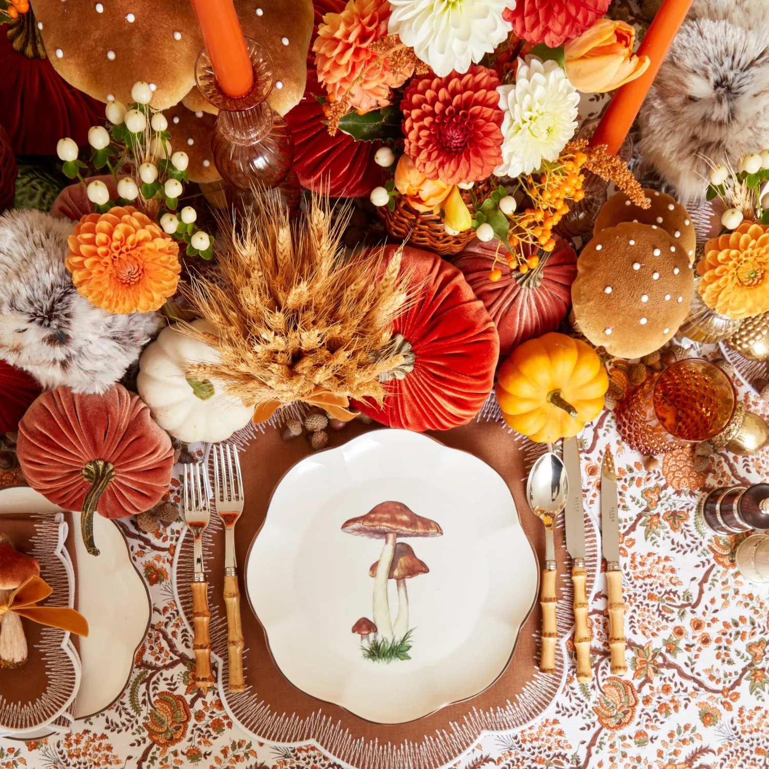 Mrs. Alice Scalloped Mushroom Dinner Plates (Set of 4)< Dinner Plates | Crockery Sets