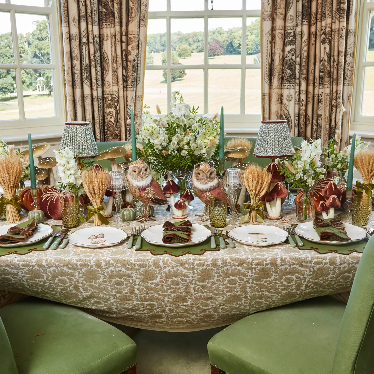 Mrs. Alice Scalloped Mushroom Dinner Plates (Set of 4)< Dinner Plates | Crockery Sets