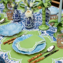 Mrs. Alice Serena Apple Green Scalloped Placemats & Napkins (Set of 4)< Summer Table Linen | Table Linen Sets