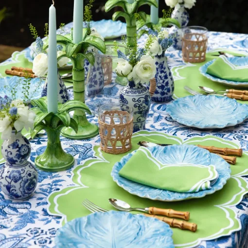 Mrs. Alice Serena Apple Green Scalloped Placemats & Napkins (Set of 4)< Summer Table Linen | Table Linen Sets